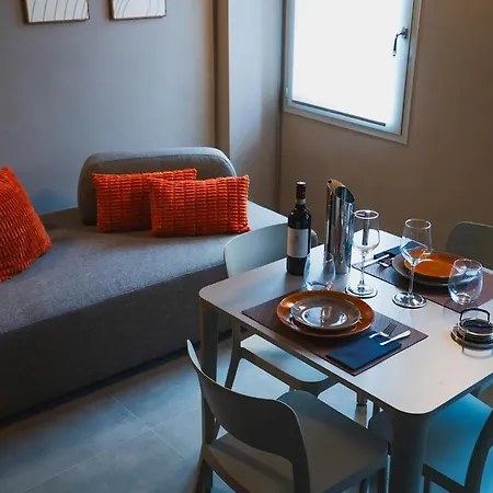 Апартаменты 1-2-3 C-house 33 Парма
